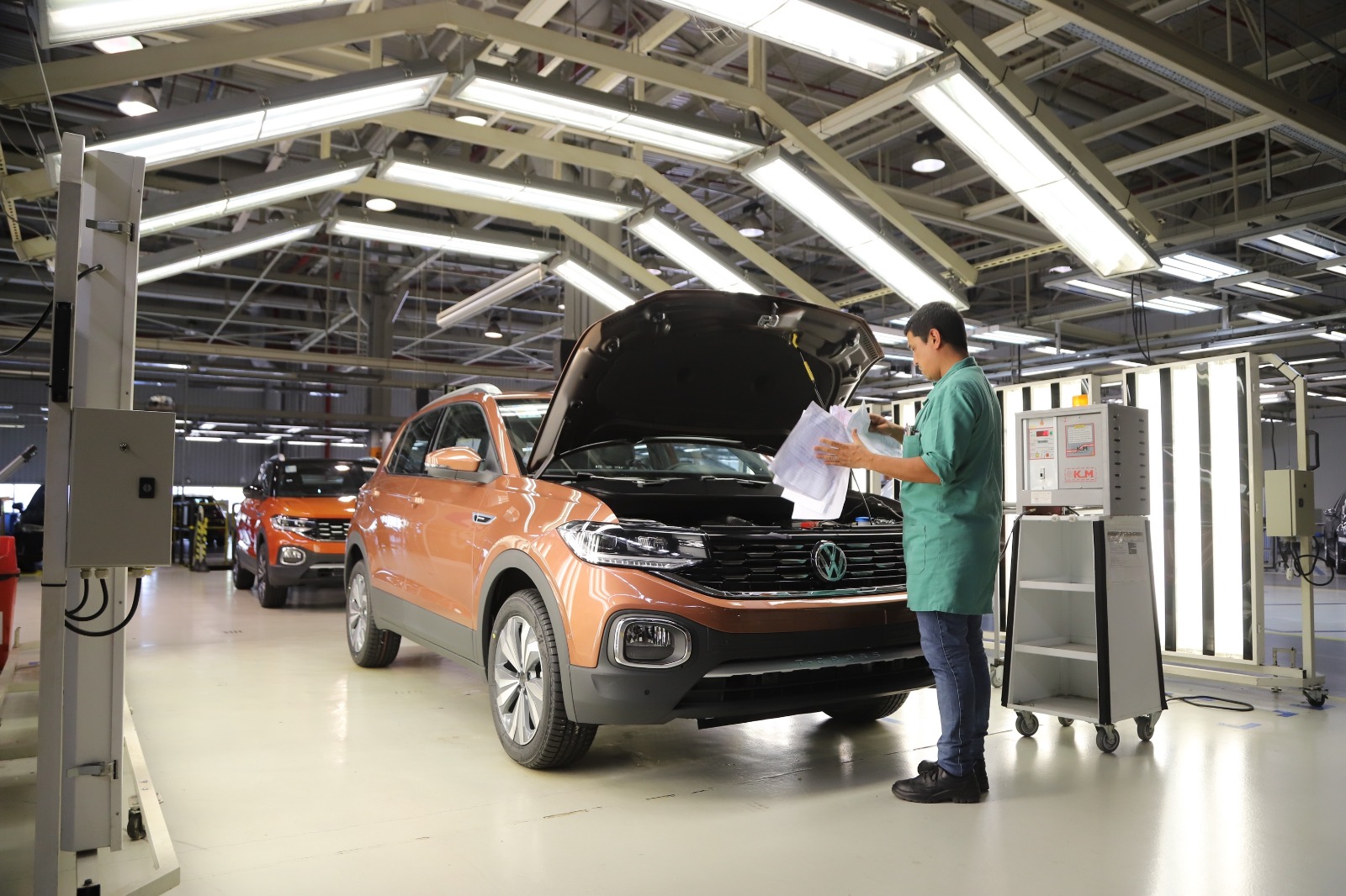 Juros altos travam crédito para 80% das indústrias, revela pesquisa