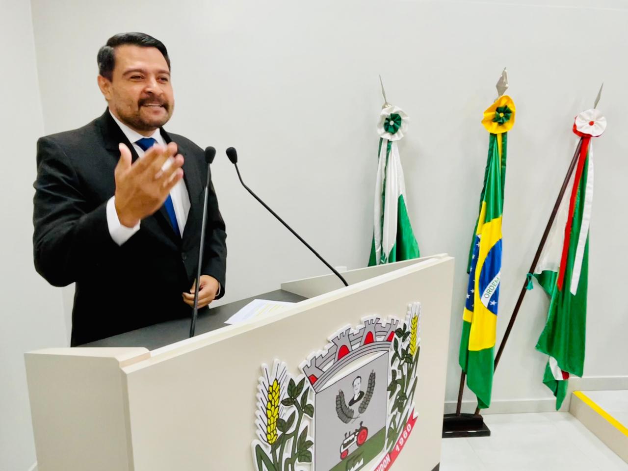 Policial Fabio (PL) assume como vereador no lugar de Fernando Négre (PT) em Marechal Rondon