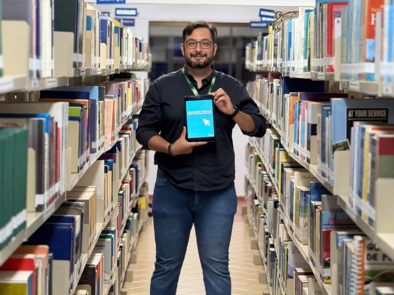 Professor Leandro Crestani lança livro sobre Educação Digital como política pública